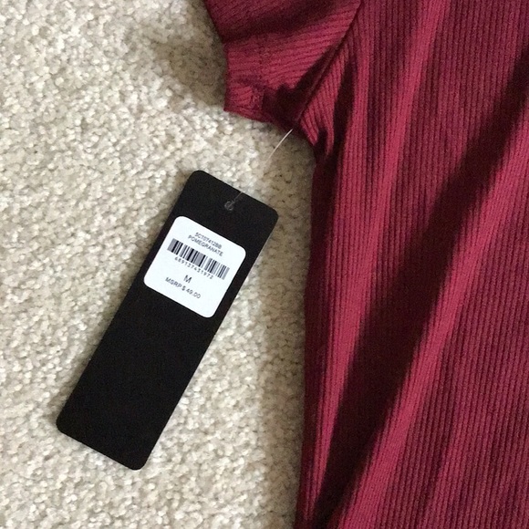 Bebe Ribbed V-Neck Tee - NWT - Picture 8 of 10